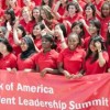 Bank of America Conecta a los Adolescentes con Grandes Oportunidades