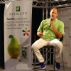 Omar Vizquel de los Medias Blancas Ofrece Consejos de Acondicionamiento Físico en Rock ‘n’ Roll Fitness Expo