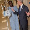 El Alcalde Emanuel Visita Sinai Children’s Hospital