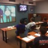 Los Estudiantes de la Secundaria Sta. Rita entrevistaron a Ryne Sandberg, miembro del Salón de la Fama de los Cubs