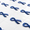 Campaña Blue Ribbon en la Calle State para Prevenir el Abuso Infantil