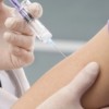 E.U. Tiene los Ojos Puestos Sobre la Vacuna contra el Cáncer del Pulmón y la Investigación de la Hepatitis, de Cuba