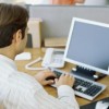 Estar Sentado mucho Tiempo puede Elevar su Riesgo de la Enfermedad de Hígado Graso