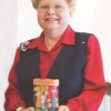 Wanda Staron Celebra su 40º Aniversario en Community Savings Bank