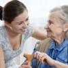 Cómo Reducir el Estrés Navideño Cuando se Vive con Alguien con Alzheimer’s