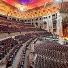 El Histórico Uptown Theatre Reabre sus Puertas