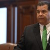 Sandoval Aprueba Medida para Ayudar a Detener a Conductores Ebrios en Illinois