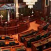 El Caucus Latino Enfatiza la Asistencia Económica para las Familias