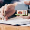 Pritzker Anuncia Hasta $30,000 en Ayuda en Vivienda por Propietario Elegible