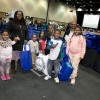 CHA Distribuye 5.000 Abrigos a Familias y Niños en la 15.ª ‘Operation Warm’