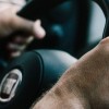 Hombre Acusado de Intento de Asesinato en Tiroteo de Enojo en la Carretera