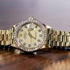 Un Cromo de Fútbol de Mike Singletary y un Reloj Rolex Entre los Artículos en la Vista Previa Pública del Tesorero Frerichs de la Subasta de Propiedades no Reclamadas de la Feria Estatal