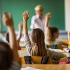 Lo que Hay que Saber Cuándo los Estudiantes de Illinois Vuelven a la Escuela