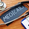 Se Reanuda la Revalidación Obligatoria de los Proveedores de Atención Médica Inscritos en Medicaid, Tras Pausa por la Pandemia