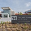 La Junta de Mujeres del Northwestern Medicine Lake Forest Hospital Dona un Millón de Dólares para Iniciativas de Salud Conductual