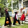 Mantenga Seguros a los Niños que Piden Dulces este Halloween