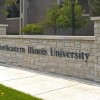Los Niños se Asocian Sobre todo con la Universidad del Noroeste de Illinois