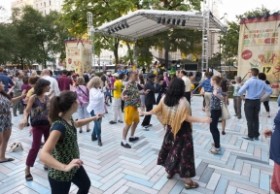 DCASE Publica el Calendario de Baile de Verano de 2025 con Más de 30 Estilos de Baile en Chicago