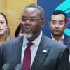 El Alcalde Johnson Firma la Orden Ejecutiva ‘Zona Libre de ICE’