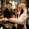 La Cámara de Comercio de Andersonville celebra FIKA FEST