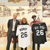 Se Devela el Mural «Southside Pride» en el Aeropuerto Internacional Midway