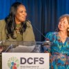 DCFS de Illinois Otorga Becas Universitarias a Jóvenes que se Encuentran Bajo Tutela Estatal o que lo Estuvieron en el Pasado
