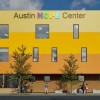 Funcionarios Municipales Colocan la Primera Piedra de Austin Hope Center