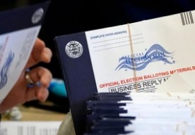 Funcionarios Electos de Illinois Hablan Sobre el Fallo Relativo al Voto por Correo