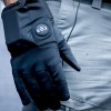 Legisladores Cuestionan a DHS por Planes de ICE de Utilizar Guantes de Descarga Eléctrica