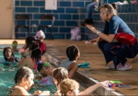 El Distrito de Parques de Chicago Abre las Solicitudes para Puestos de Salvavidas Durante el Verano.