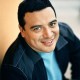 Carlos Mencia en el Chicago Improv