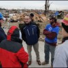 Sobrevivientes del Tornado de Illinois Reciben Ayuda de FEMA
