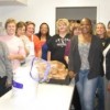 Empleados de Marquette Bank Alimentan a Familias Necesitadas