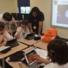 Niños de la Localidad se Unen en una Educación Tecnológica Gratuita en Escuelas del Area de Round Lake