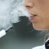 El Consumo de Cigarrillos por los Jóvenes alcanza el Punto más Bajo