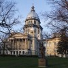 Los Médicos de Illinois Piden a los Legisladores que Aprueben la Ley de Protección de las Comunidades de Illinois