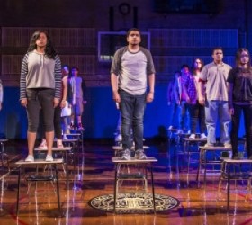 Albany Park Theater Presenta ‘Port of Entry’