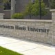Los Niños se Asocian Sobre todo con la Universidad del Noroeste de Illinois