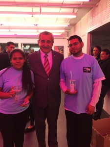Lawndale News Chicago's Bilingual Newspaper - Negocios