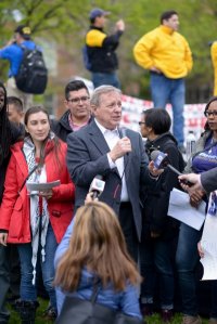 Lawndale News Chicago's Bilingual Newspaper - Noticias Locales