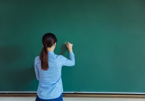 Lawndale News Chicago's Bilingual Newspaper - Education