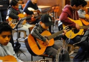 Lawndale News Chicago's Bilingual Newspaper - Education