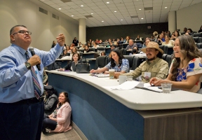 Lawndale News Chicago's Bilingual Newspaper - Education