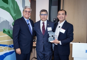 Lawndale News Chicago's Bilingual Newspaper - Business