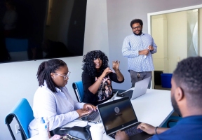 Lawndale News Chicago's Bilingual Newspaper - Business